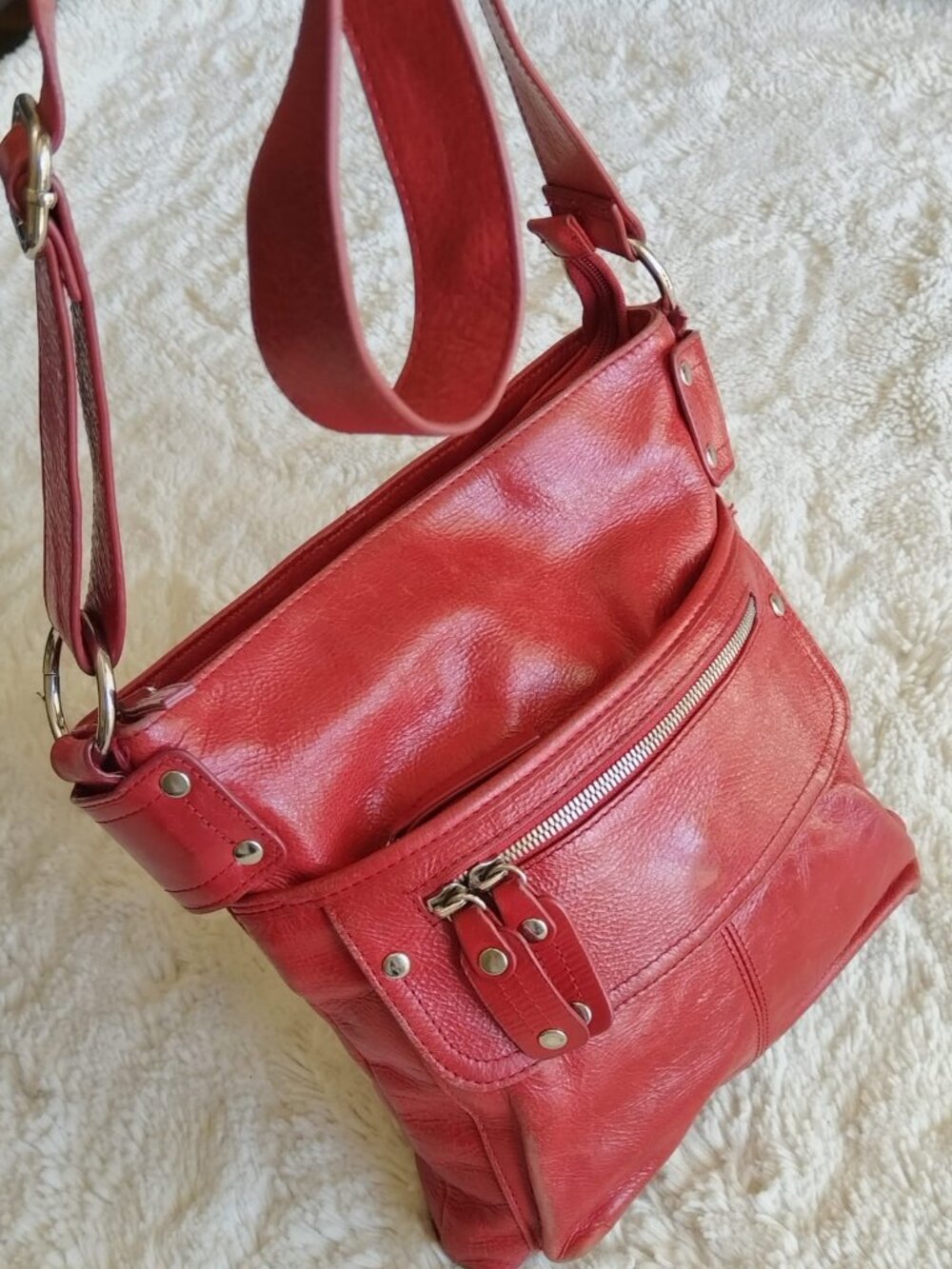 DANIER Leather Red Crossbody Bag Shoulder Purse Style B5492 Pocket Organizers